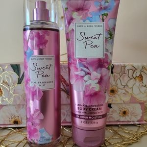 *sold* Bath & Body Works Sweet Pea Signature Collection